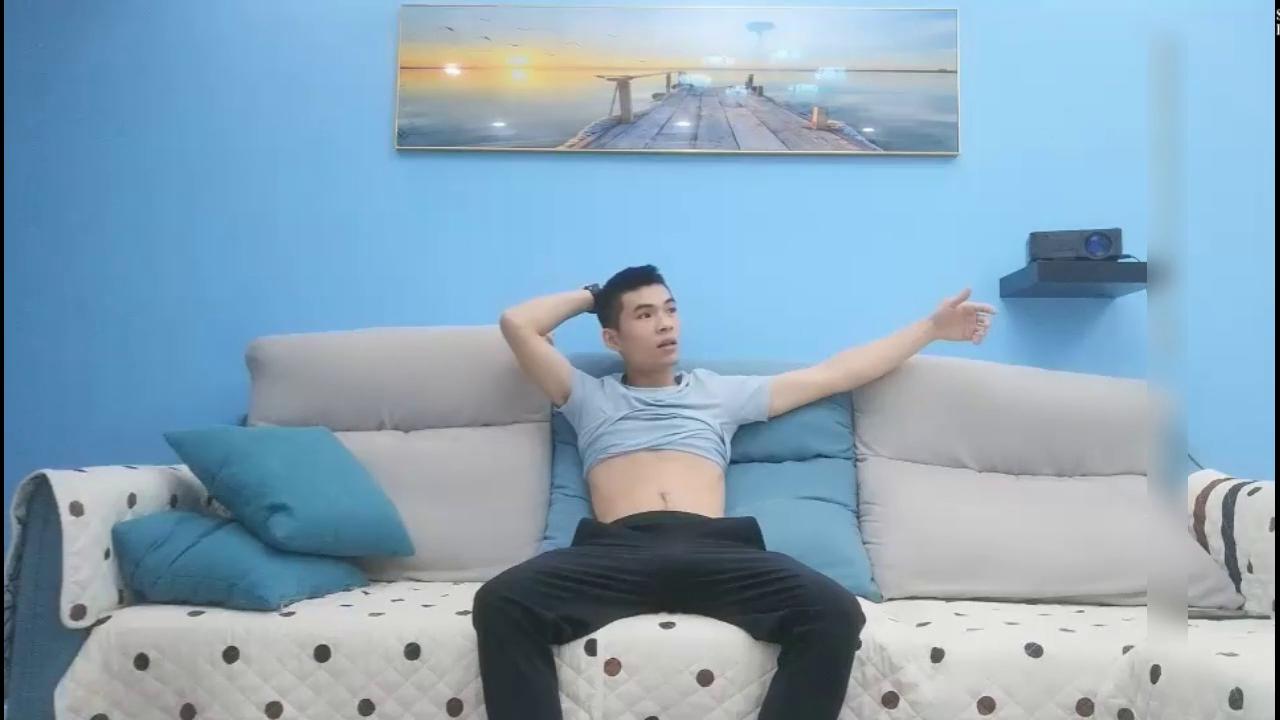 高颜值甜美小姐姐约到酒店紧身蓝衣超短裙白皙肉体笔直美腿感觉做爱不情愿那肯定要狠狠操她舔吸玩弄